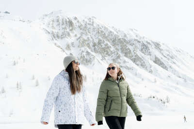 Fußgänger in der Höhe im Skigebiet von Tignes